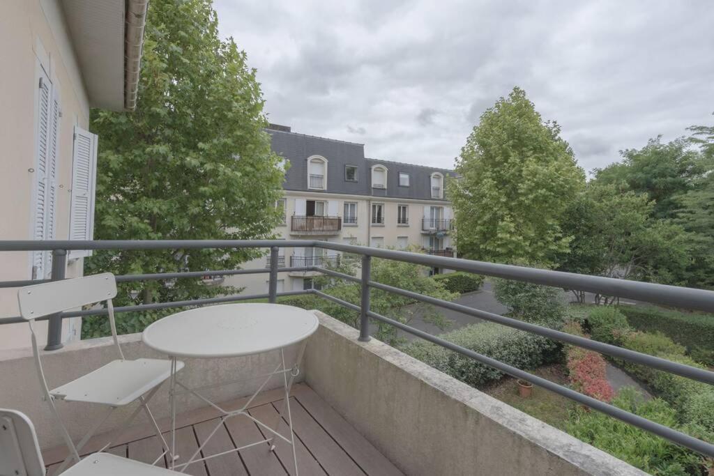 Family Disneyland Apartment Magny-le-Hongre Εξωτερικό φωτογραφία
